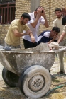 دومین کاروان دانشجویان جهادی کازرون به منطقه خشت اعزام شدند