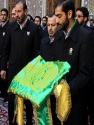 اهتزاز پرچم حرم مطهر رضوی در کازرون