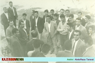 جمعي از فعالان فرهنگي، اجتماعي كازرون در دهه‌ي 40-50
