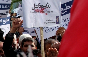 راهپیمایی ضد آل سعود توسط نمازگزاران جمعه کازرون