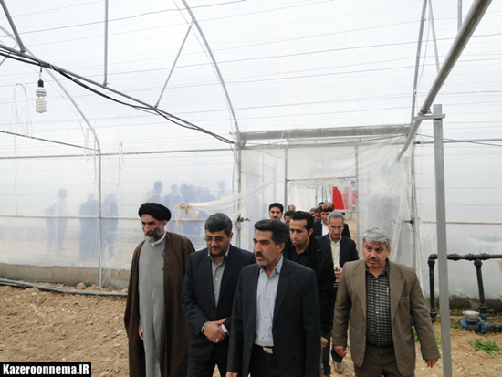 افتتاح گلخانه سبزی و صیفی در دهه مبارک فجر