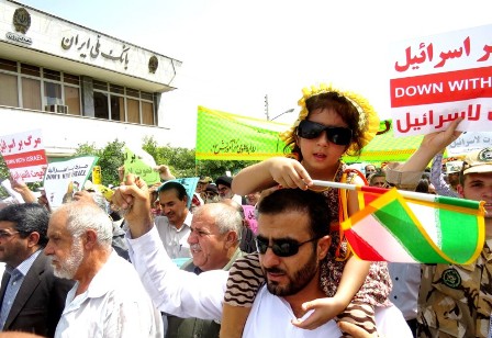 گرمای سوزان هم مانع حضور مردم انقلابی کازرون نشد/ مردم نشان دادند عاشق مبارزه با صهیونیسم‌اند + عکس
