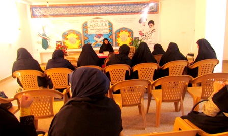 برگزاری کلاس های روخوانی و روانخوانی در دارالقرآن بسیج کازرون+ عکس