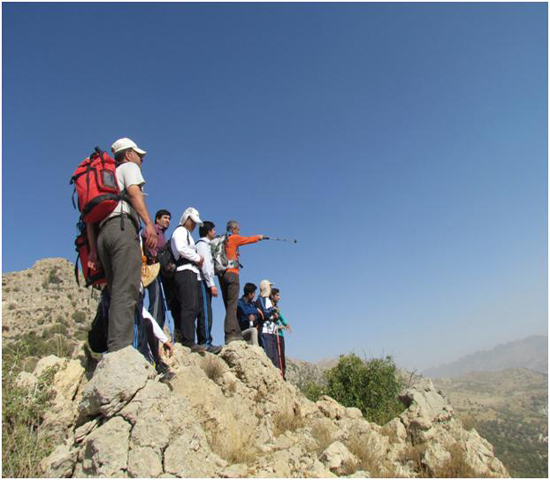 دوره آموزشي کوهپیمایی در کازرون برگزار شد + عکس
