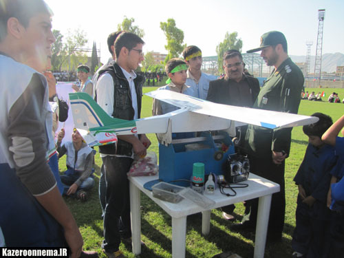 پهپاد ساخت دانش آموزان کازرونی به پرواز در آمد + عکس