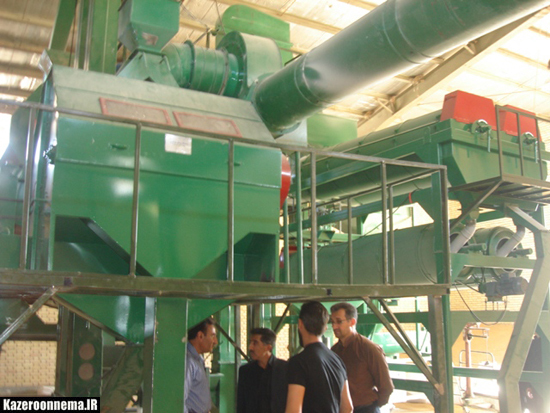 واحد تولید بذر گواهی شده ارقام مختلف گندم در شهرستان کازرون راه اندازی شد