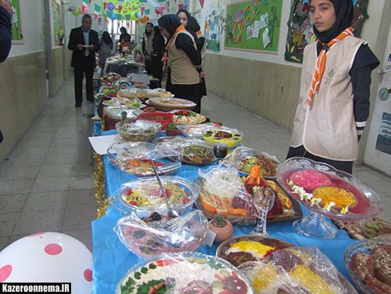 جشنواره غذای سالم و گل و گیاه در مدارس کازرون برگزار شد