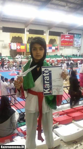 دانش آموز دختر اهل قائمیه مدال برنز کاراته جهانی را کسب کرد