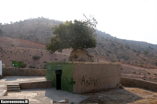 بقعه تاریخی در کازرون آسیب دید/ جستجو برای گنج علت احتمالی حادثه