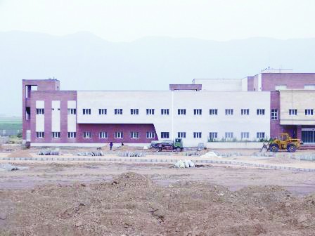 تکمیل و تجهیز بیمارستان امام علی(ع) کازرون