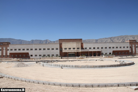 انتقاد صریح برخی از دانشجویان از عملی نشدن وعده افتتاح بیمارستان امام علی