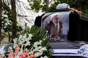 گزارش تصویری: تشییع پیکر آیت الله ایمانی در شیراز