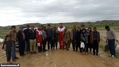 نجات 5 نفر از محاصره شدگان در سیلاب با تلاش 4 ساعته تیم امداد و نجات 
استان فارس – کازرون
تاریخ : 6 فروردین 96