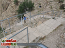  تعویض حفاظ‌های کنار پله‌های سنگی مسیر گردشگری