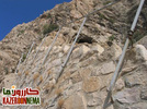 وضعیت حفاظ پله‌های غار شاپور